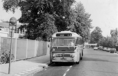 86149 Afbeelding van de Leyland-Den Oudsten autobus nr. 63 van het G.E.V.U. als lijn 3 naar Zuilen in de Prins ...